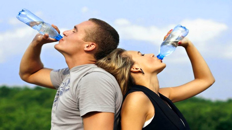 uống nước nhiều tốt cho gan